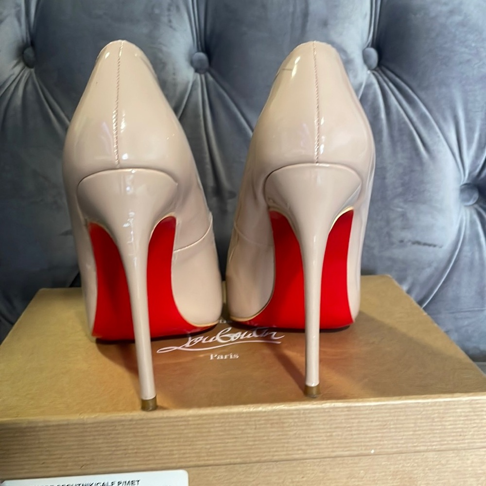 Authentic So Kate Christian Louboutin Heels